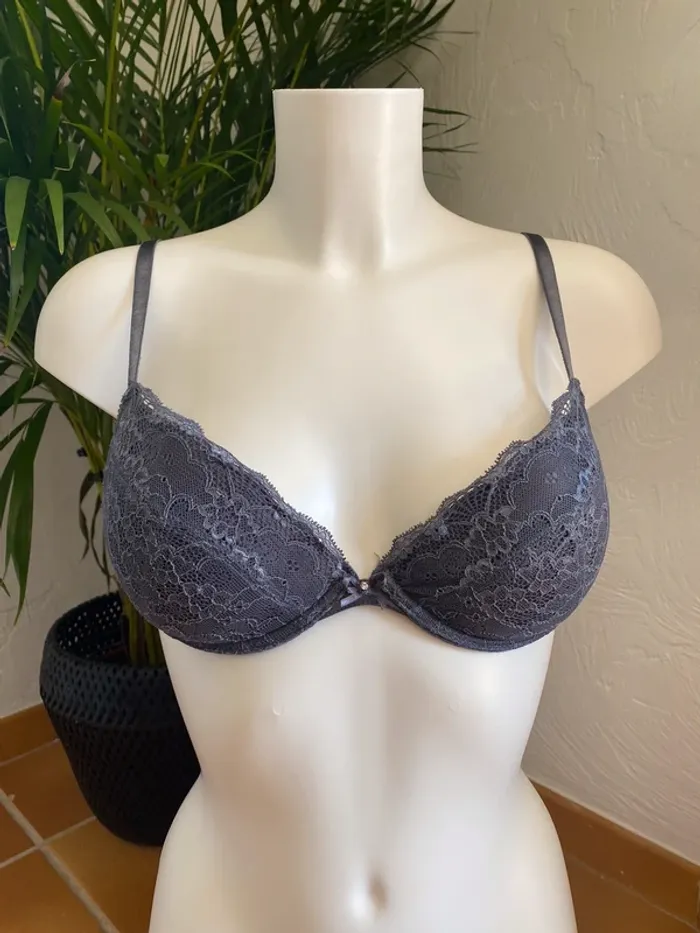 Soutien gorge gris