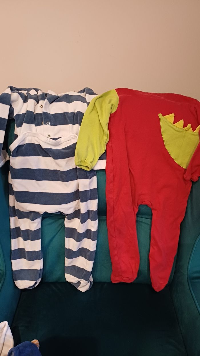 2 pyjamas hiver 24 mois - photo numéro 6