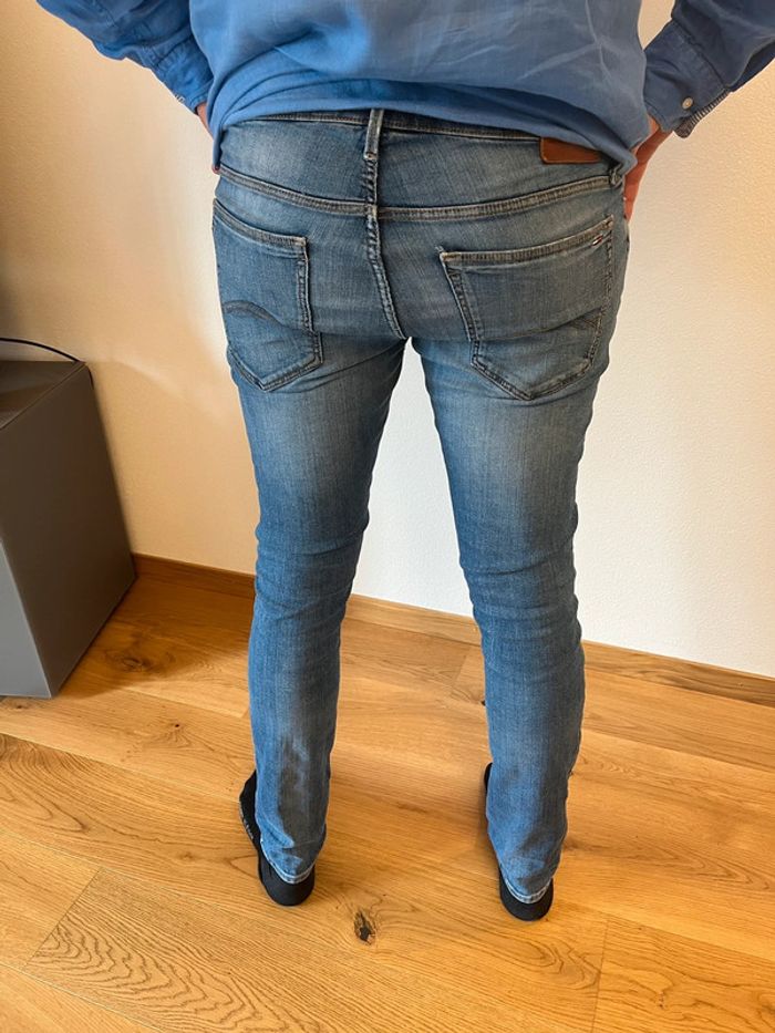 Jeans Tommy Hilfiger taille 33/32 - photo numéro 2