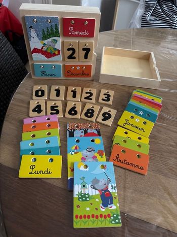Calendrier en bois pour enfant