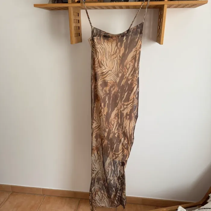 Robe longue imprimé animal PrettyLittleThing taille S - photo numéro 4