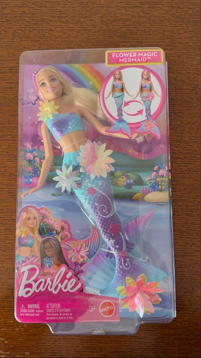 Barbie sirène fleur magique