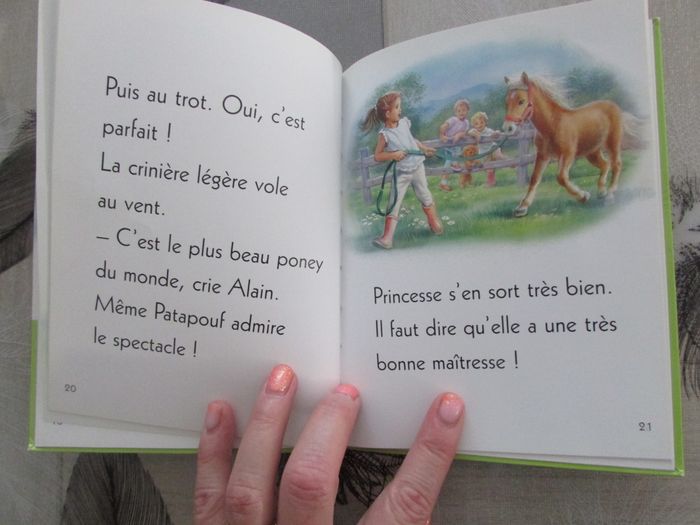 Livre Je commence à lire avec Martine Un amour de poney Tome 2 - photo numéro 4