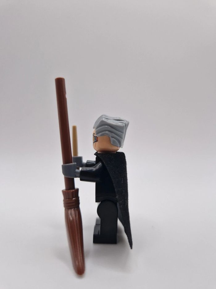 Figurine type lego Professeur Bibine Harry Potter - photo numéro 2