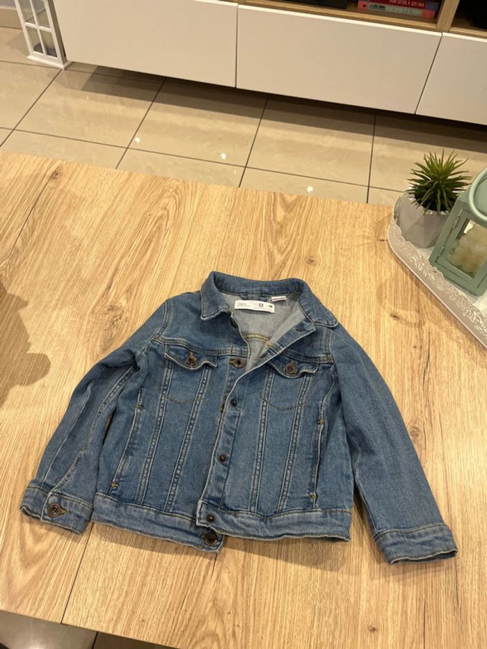 Veste en jean fille Zara taille 2-3 ans en très bon état
