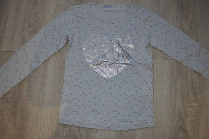 Tee shirt manches longues coeurs 8 ans