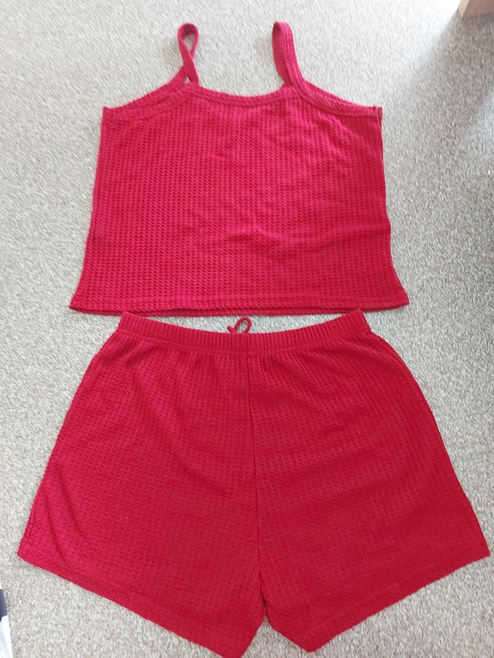 Ensemble pyjama bordeaux Shein - photo numéro 4