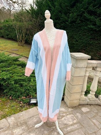 Gilet long neuf taille unique 