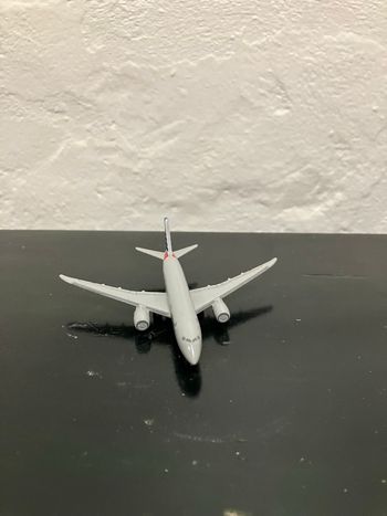 Avion miniature