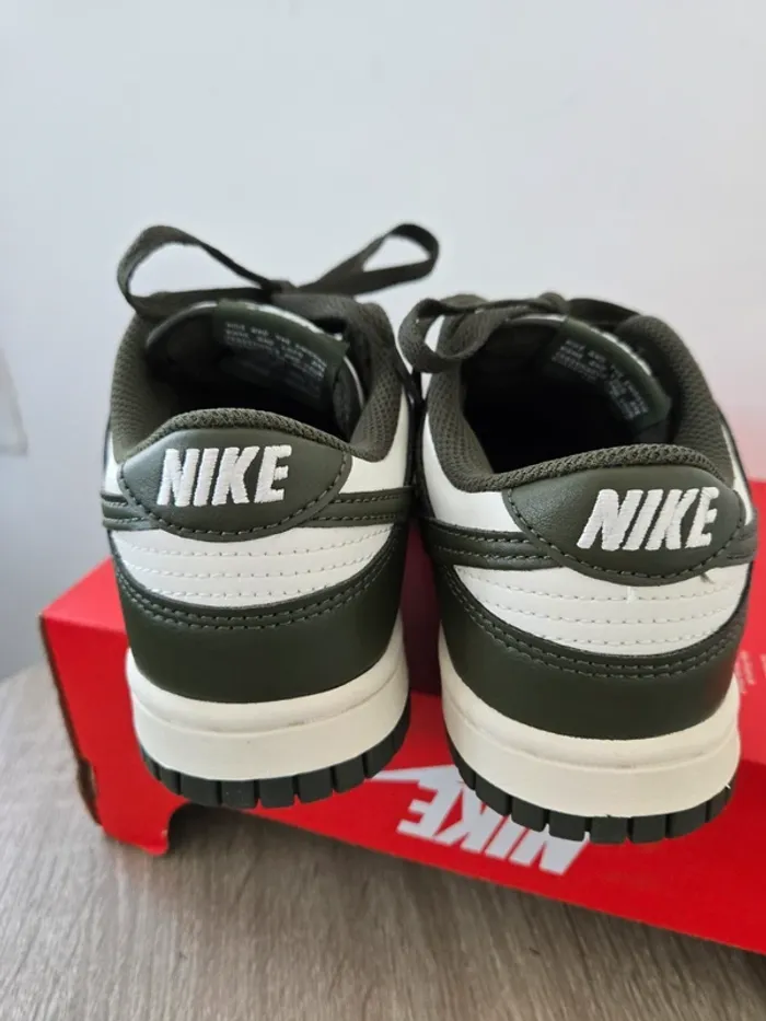Nike dunk low taille 36 neuves blanc kaki - photo numéro 5