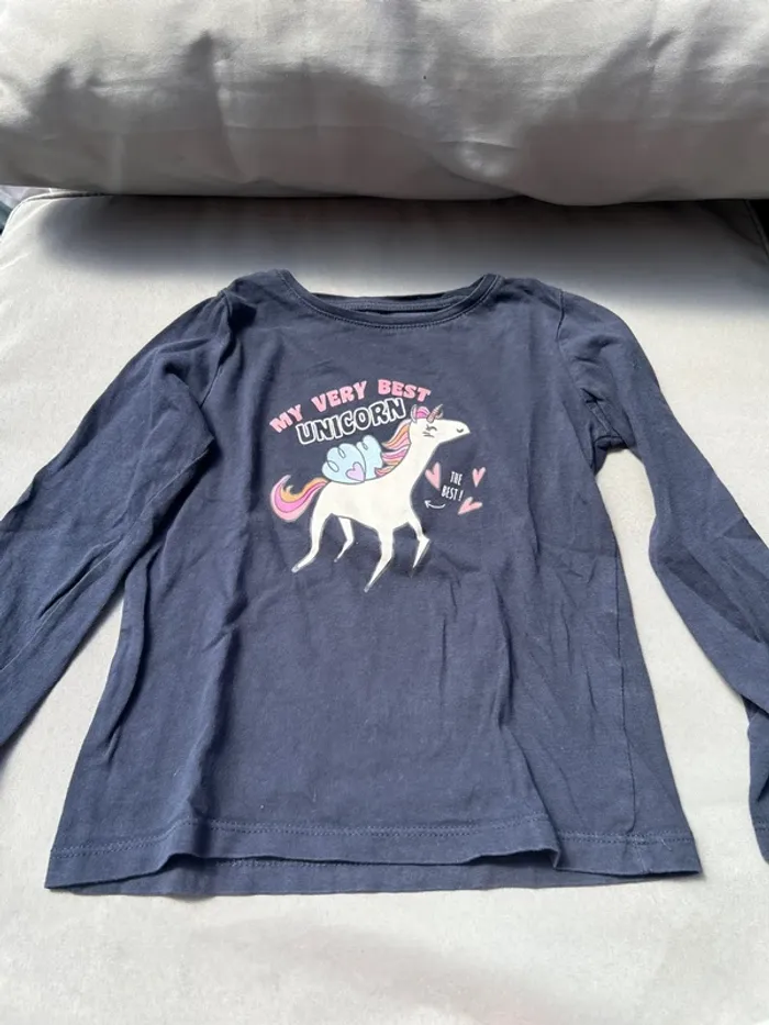 TEE shirt manche longue 4 ans
