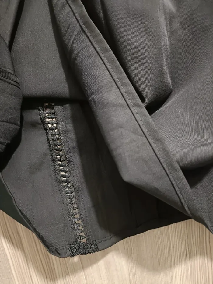 Chemise noir satiné a dentelles - photo numéro 10