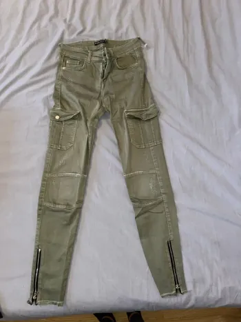 Jeans cargo kaki