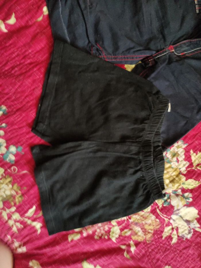 Lot 2 shorts 2/3 ans - photo numéro 2