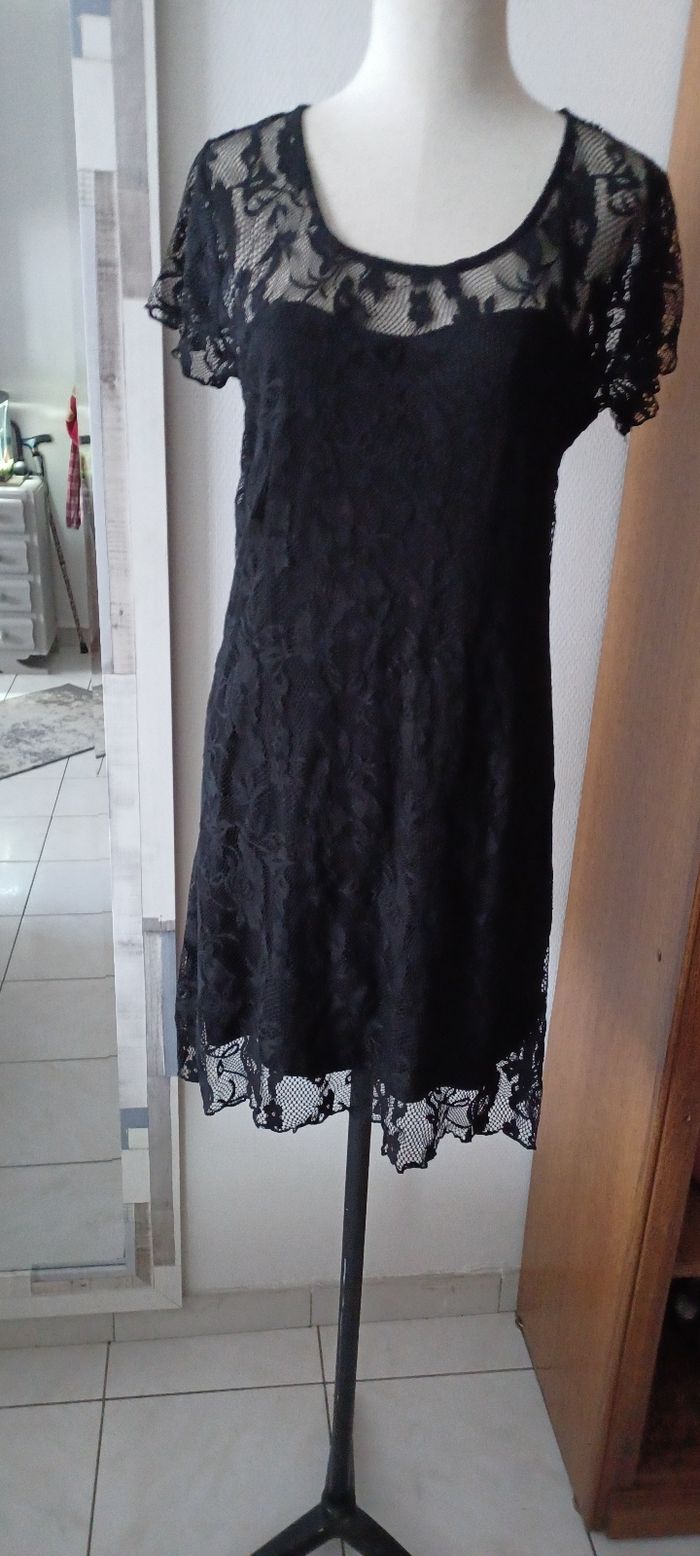 Très jolie robe de soirée ou de cocktail femme T U