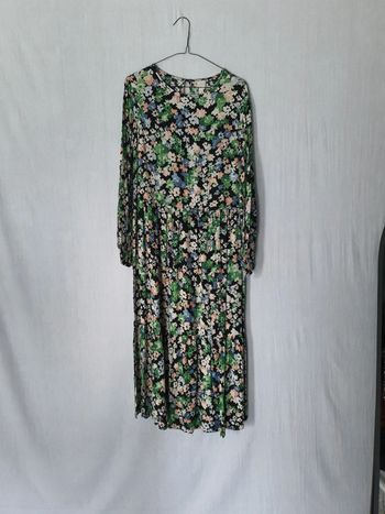 Jolie robe longue fleurie