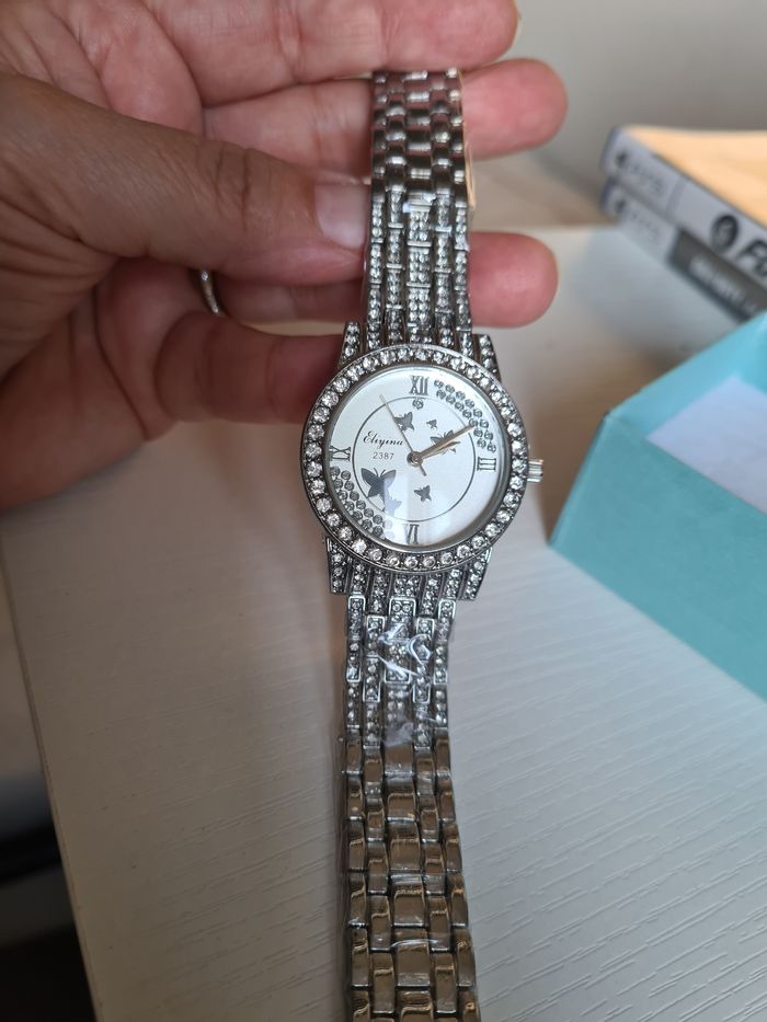 Montre argenté et strass - photo numéro 5