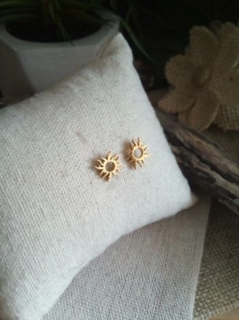Boucles d'oreilles Petits soleil en acier