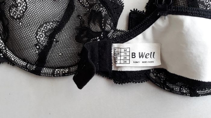 Soutien gorge dentelle noire 90B Well - TBE - photo numéro 4