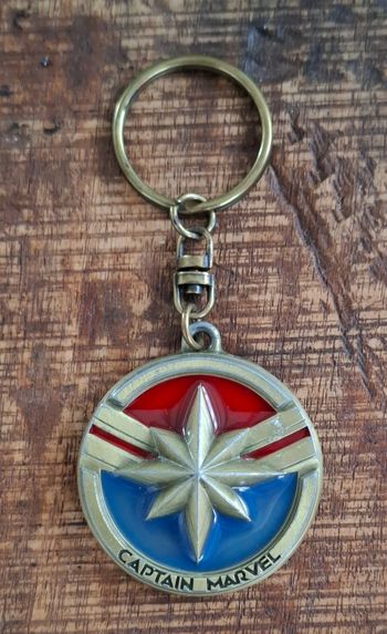 porte clefs CAPTAIN MARVEL 