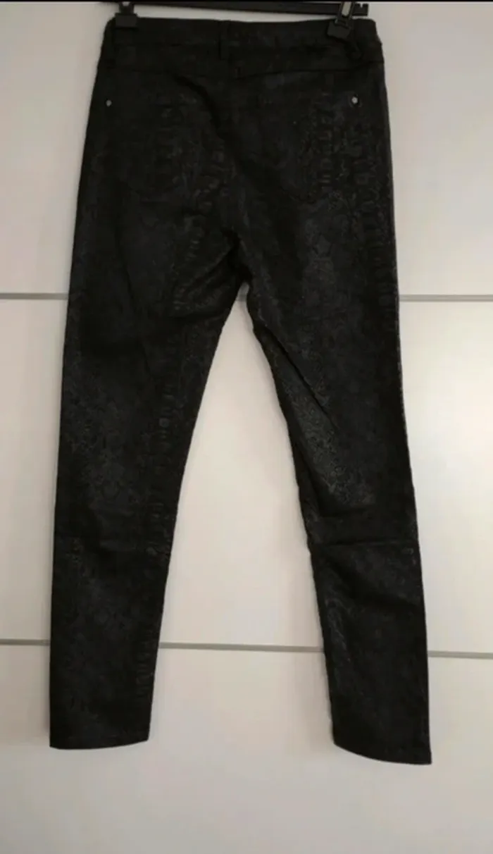 Pantalon slim 38 - photo numéro 3