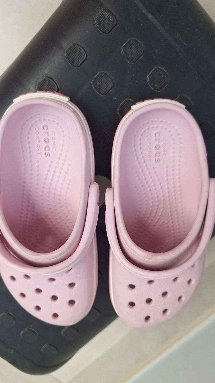 Crocs enfants original c9 taille 25/ 26 - photo numéro 4
