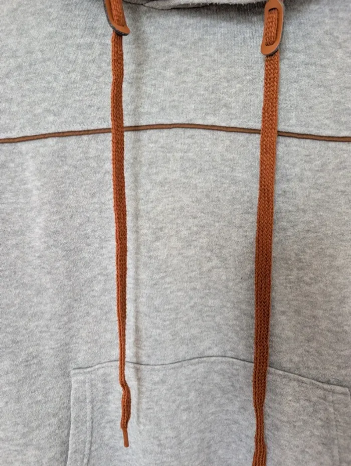 Sweat à capuche - photo numéro 4
