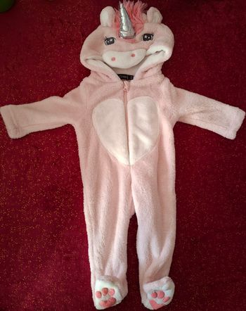 1 pyjama licorne de 3 mois