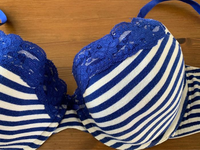 Soutien gorge H&M 85C (200) - photo numéro 2