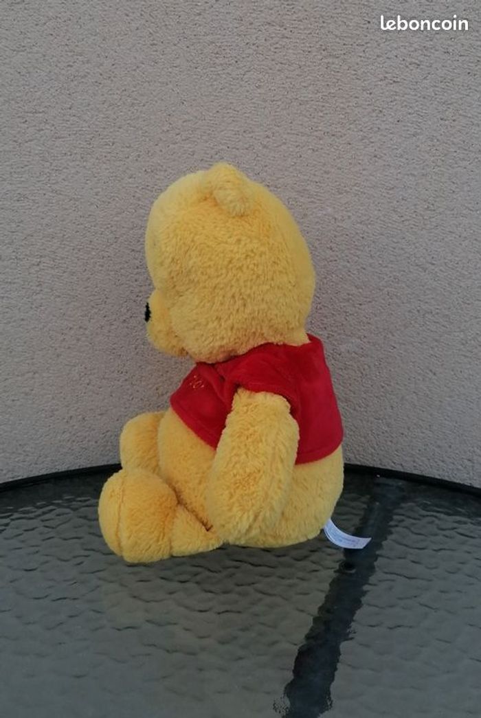 Peluche Disney Winnie. - photo numéro 2