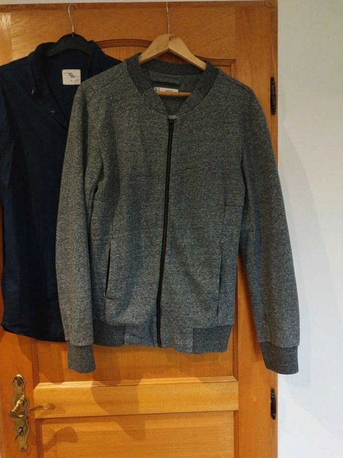 Lot chemise et gilet - photo numéro 2