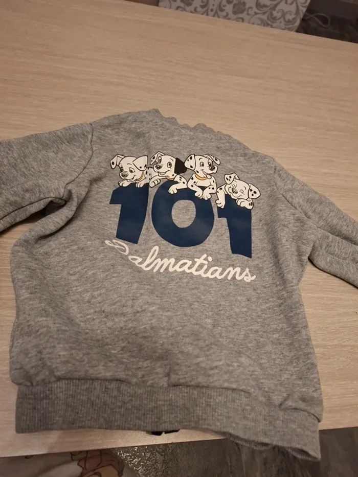 Gilet fin  gris 101 dalmatiens - photo numéro 3