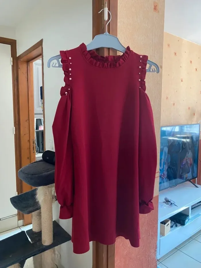 👗 Élégante robe bordeaux à épaules ajourées – Taille XL – Très bon état - photo numéro 2