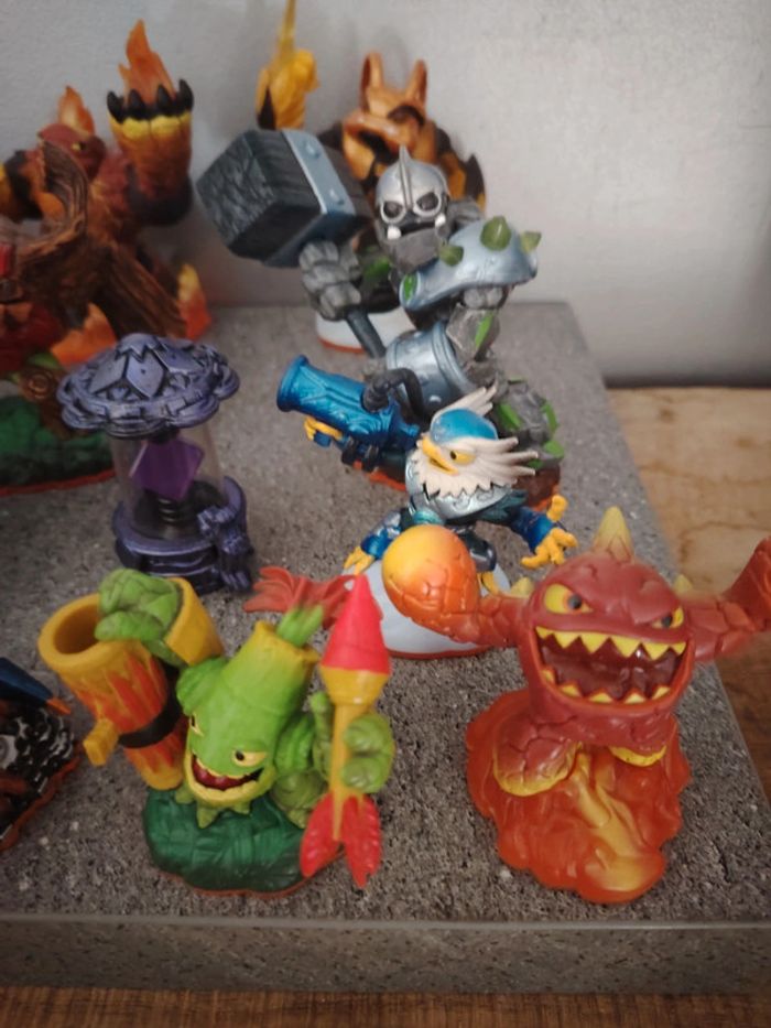 Lot de 16 figurines skylanders swap Force tbe - photo numéro 5