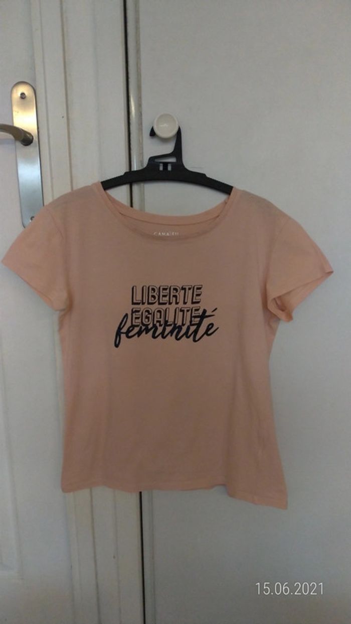 T-shirt manches courtes rose pâle / abricot