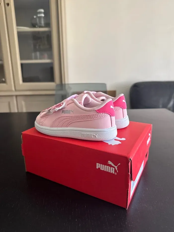 Baskets Puma enfant roses – pointure 22 (US 6C / UK 5)