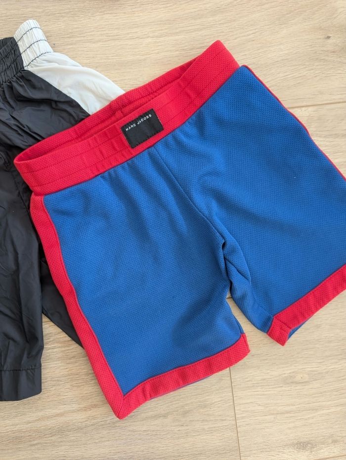 Lot shorts Balmain/ Marc Jacobs 4/5 ans - photo numéro 10