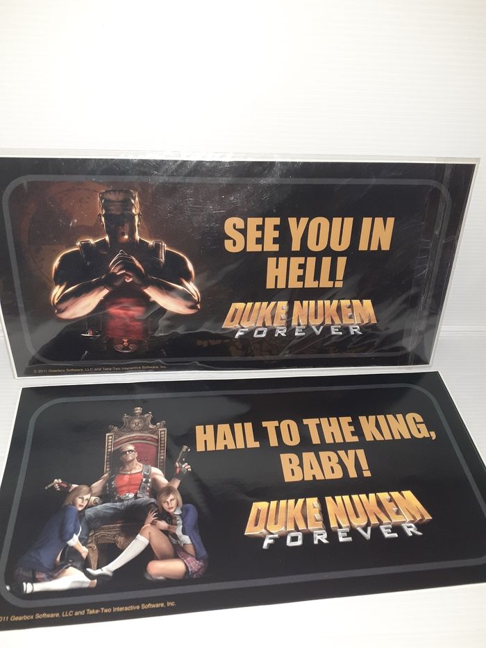 Stickers duke nukem - photo numéro 2