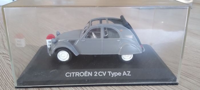 Modéle réduit Citroën 2CV Type AZ