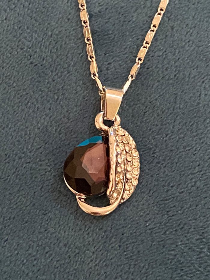 Pendentif et chaîne pierre violette - photo numéro 2