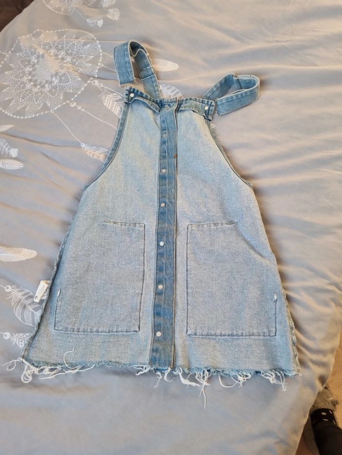 Salopette robe en jeans - photo numéro 5