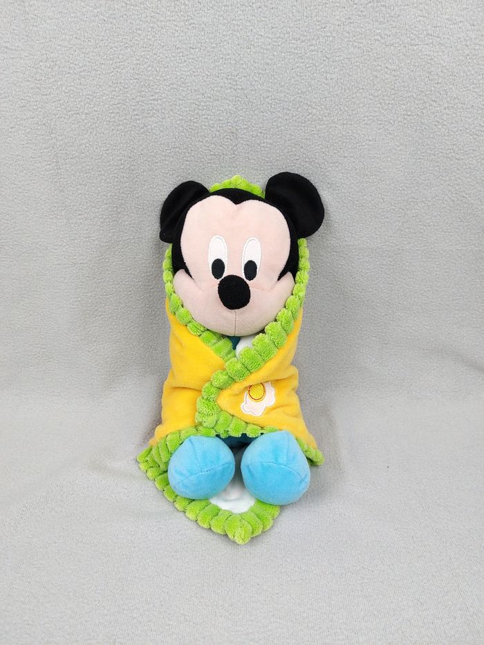 Doudou peluche Mickey bleu 30 cm couverture jaune vert nuage Disney - photo numéro 7