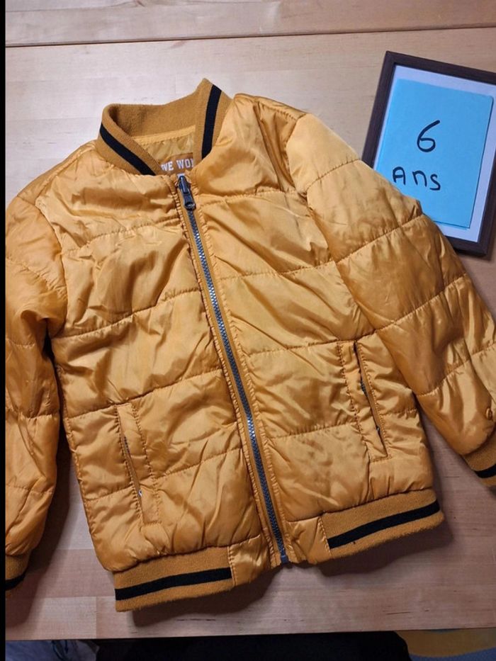 Doubleur de manteau pour garçon taille 6 ans  très bon état