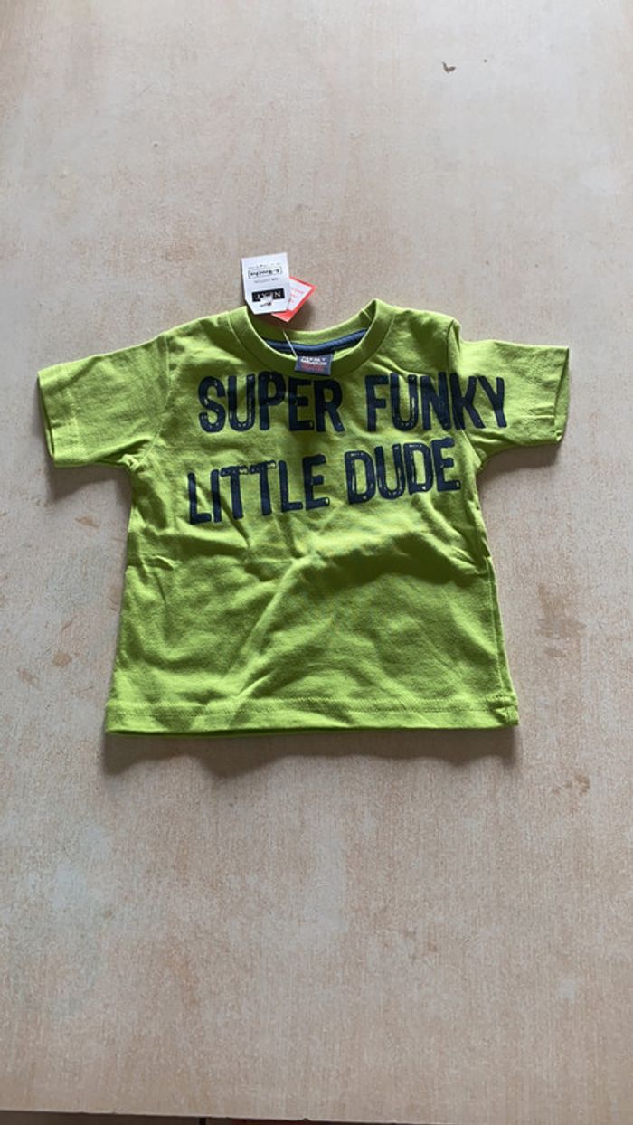 T-shirt Taille 6-9mois