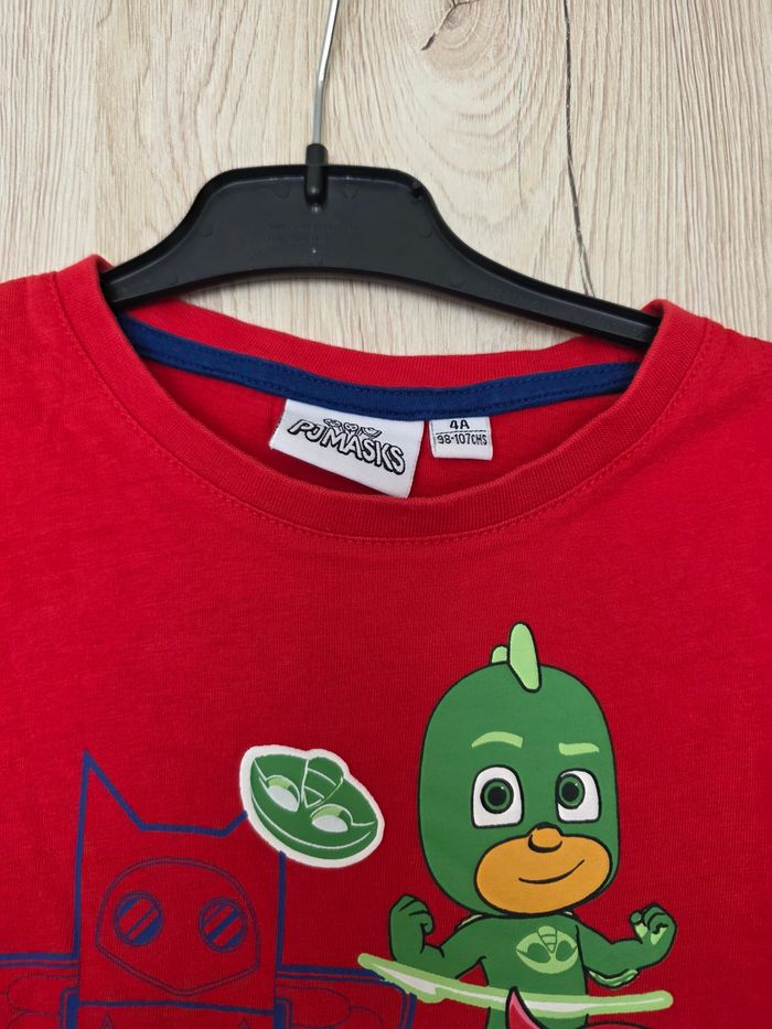 LOTS DE TEE-SHIRT PYMASKS 4ANS NEUF - photo numéro 4