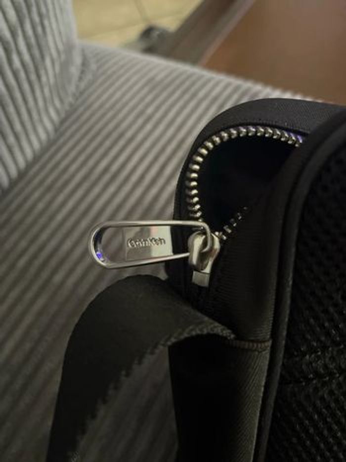 Sacoche Calvin Klein noire - photo numéro 8