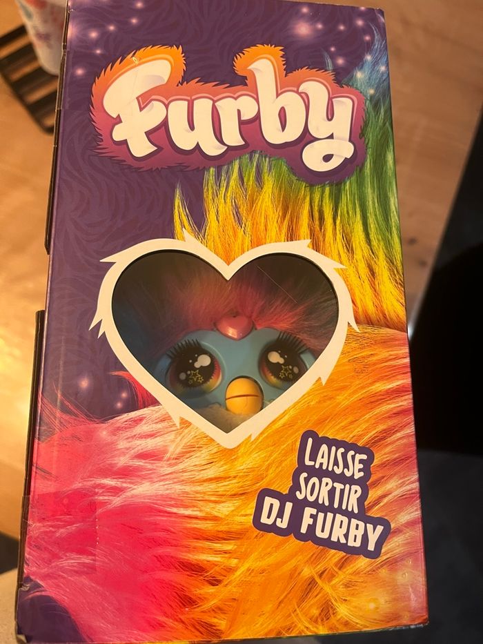 DJ Furby Peluche Interactive Musicale - photo numéro 2