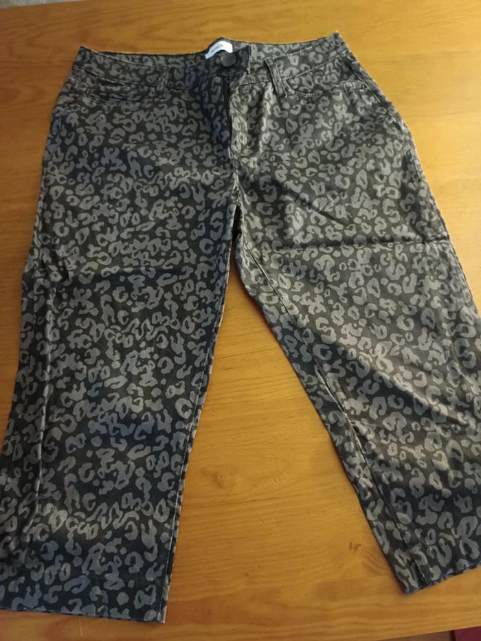 Pantacourt Yessica taille 40