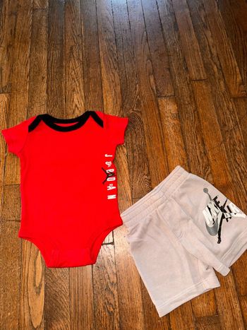 Body et short Nike Jordan 12 mois