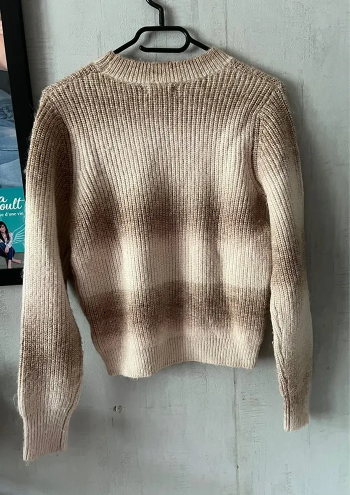 Jolie pull avec dégradé beige de cache cache - photo numéro 6